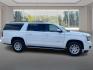 2019 WHITE GMC YUKON XL 1500 SLT (1GKS2GKC4KR) with an 5.3L engine, Automatic transmission, located at 908 SE 14th Street, Des Moines, IA, 50317, (515) 281-0330, 41.580303, -93.597046 - Photo#1