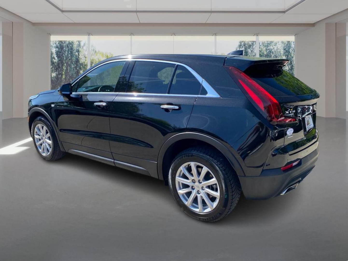 2023 BLACK CADILLAC XT4 LUXURY (1GYFZBR44PF) with an 2.0L engine, Automatic transmission, located at 908 SE 14th Street, Des Moines, IA, 50317, (515) 281-0330, 41.580303, -93.597046 - Photo#4