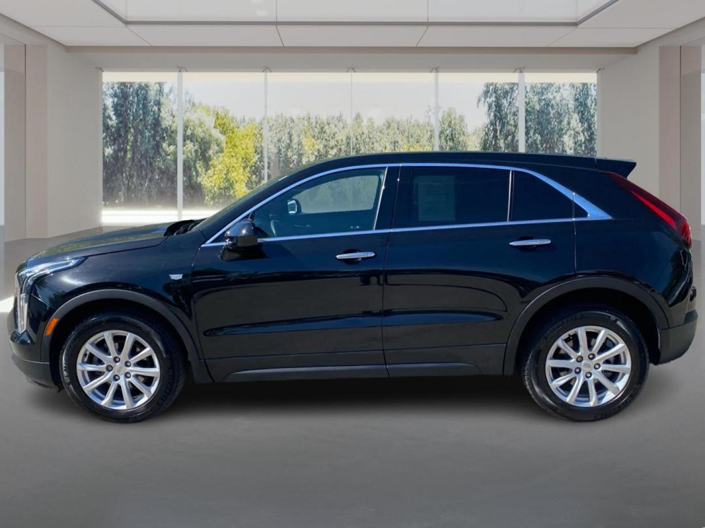 2023 BLACK CADILLAC XT4 LUXURY (1GYFZBR44PF) with an 2.0L engine, Automatic transmission, located at 908 SE 14th Street, Des Moines, IA, 50317, (515) 281-0330, 41.580303, -93.597046 - Photo#5