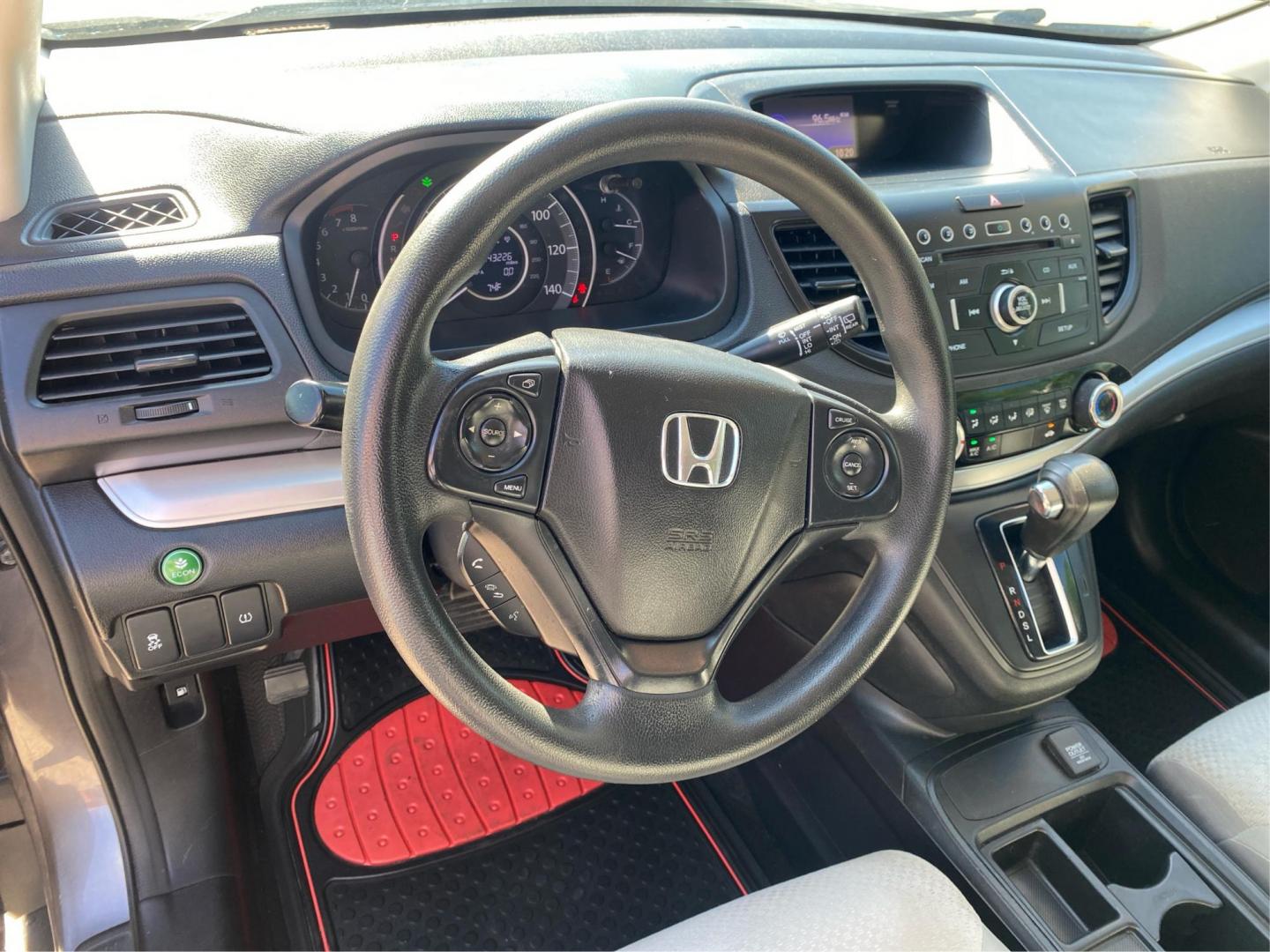2016 GRAY HONDA CR-V SE (5J6RM4H47GL) with an 2.4L engine, Continuously Variable transmission, located at 908 SE 14th Street, Des Moines, IA, 50317, (515) 281-0330, 41.580303, -93.597046 - Photo#16