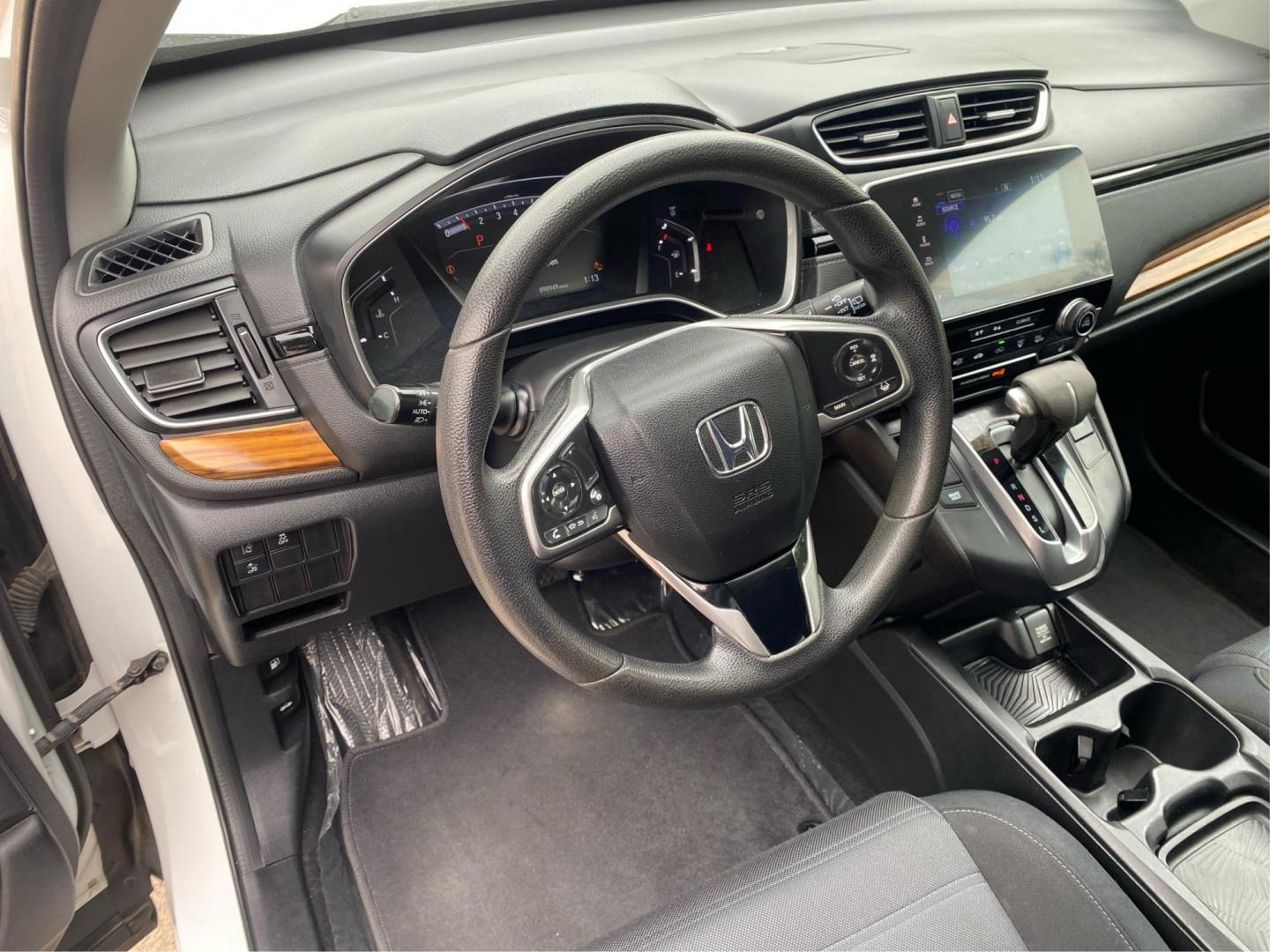 2019 WHITE HONDA CR-V EX (7FARW2H53KE) with an 1.5L engine, Continuously Variable transmission, located at 908 SE 14th Street, Des Moines, IA, 50317, (515) 281-0330, 41.580303, -93.597046 - Photo#16