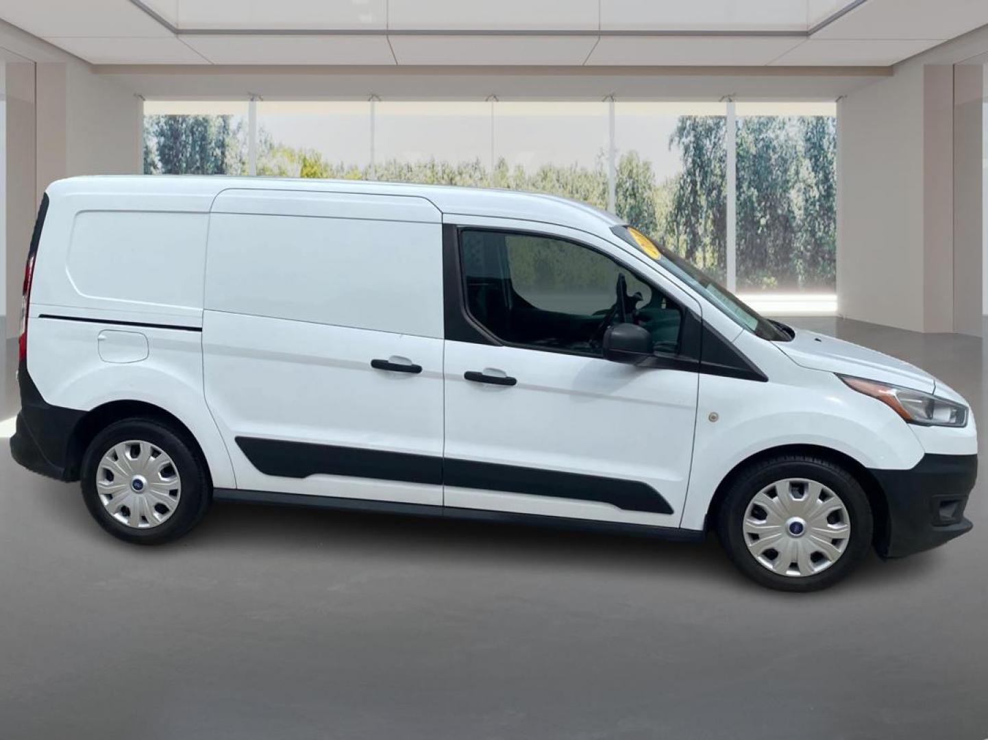 2019 WHITE FORD TRANSIT CONNECT XL (NM0LS7E7XK1) with an 2.5L engine, Automatic transmission, located at 908 SE 14th Street, Des Moines, IA, 50317, (515) 281-0330, 41.580303, -93.597046- Photo#1