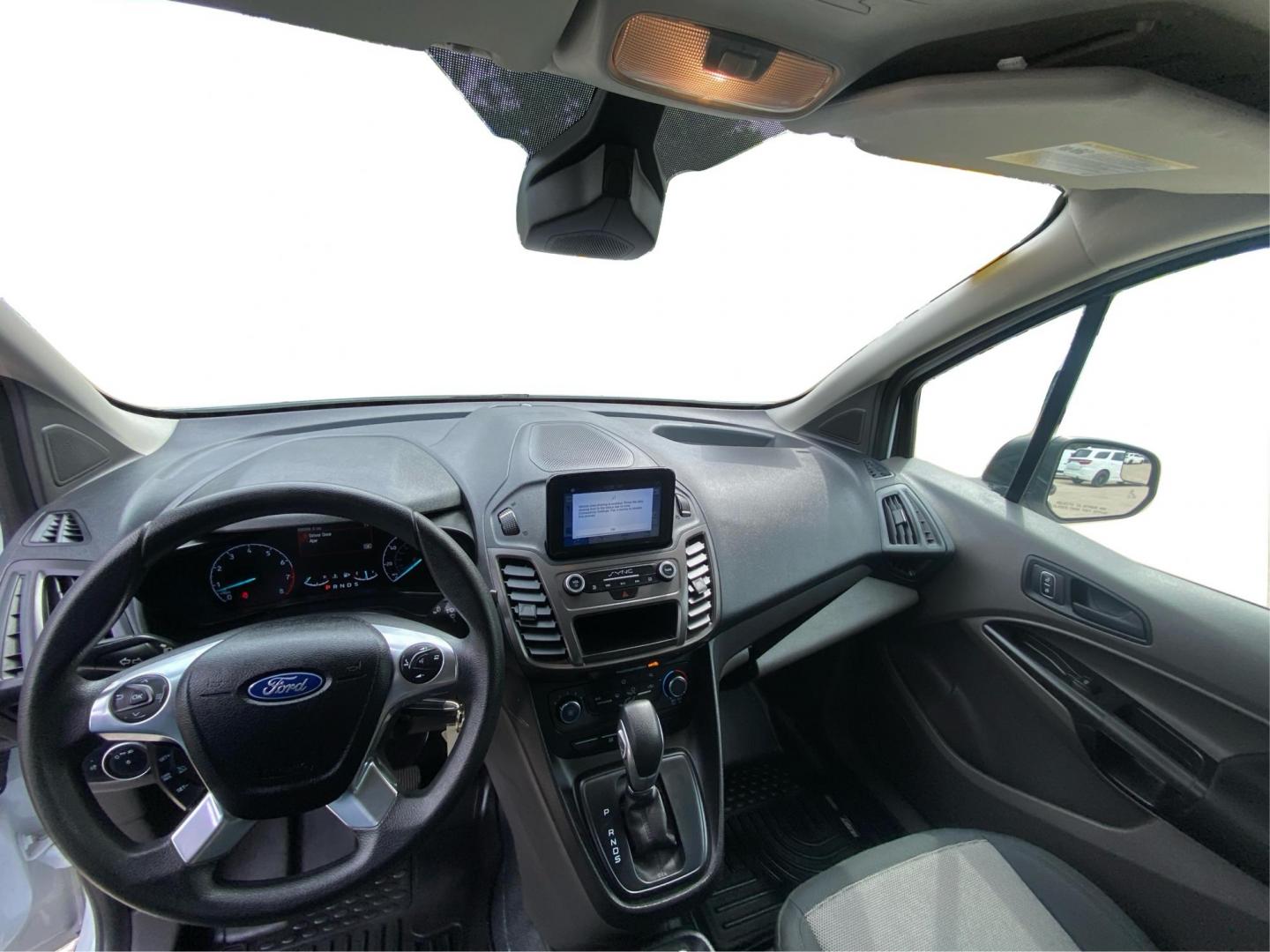 2019 WHITE FORD TRANSIT CONNECT XL (NM0LS7E7XK1) with an 2.5L engine, Automatic transmission, located at 908 SE 14th Street, Des Moines, IA, 50317, (515) 281-0330, 41.580303, -93.597046- Photo#20