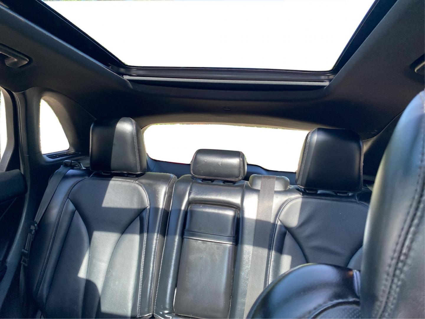 2016 SILVER LINCOLN MKC RESERVE (5LMCJ3D90GU) with an 2.0L engine, Automatic transmission, located at 908 SE 14th Street, Des Moines, IA, 50317, (515) 281-0330, 41.580303, -93.597046 - Photo#14