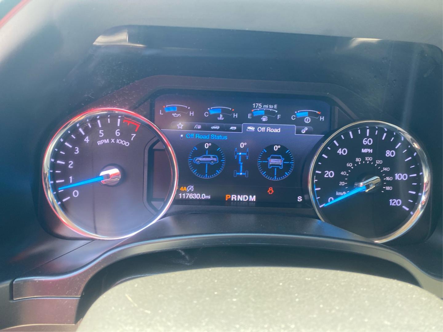 2019 WHITE FORD EXPEDITION PLATINUM (1FMJU1MT5KE) with an 3.5L engine, Automatic transmission, located at 908 SE 14th Street, Des Moines, IA, 50317, (515) 281-0330, 41.580303, -93.597046- Photo#15