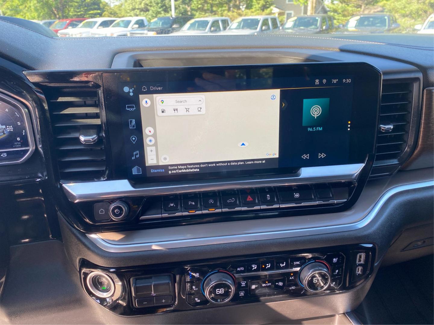 2022 WHITE CHEVROLET SILVERADO 1500 HIGH COUNTRY (1GCUDJEDXNZ) with an 5.3L engine, Automatic transmission, located at 908 SE 14th Street, Des Moines, IA, 50317, (515) 281-0330, 41.580303, -93.597046- Photo#12