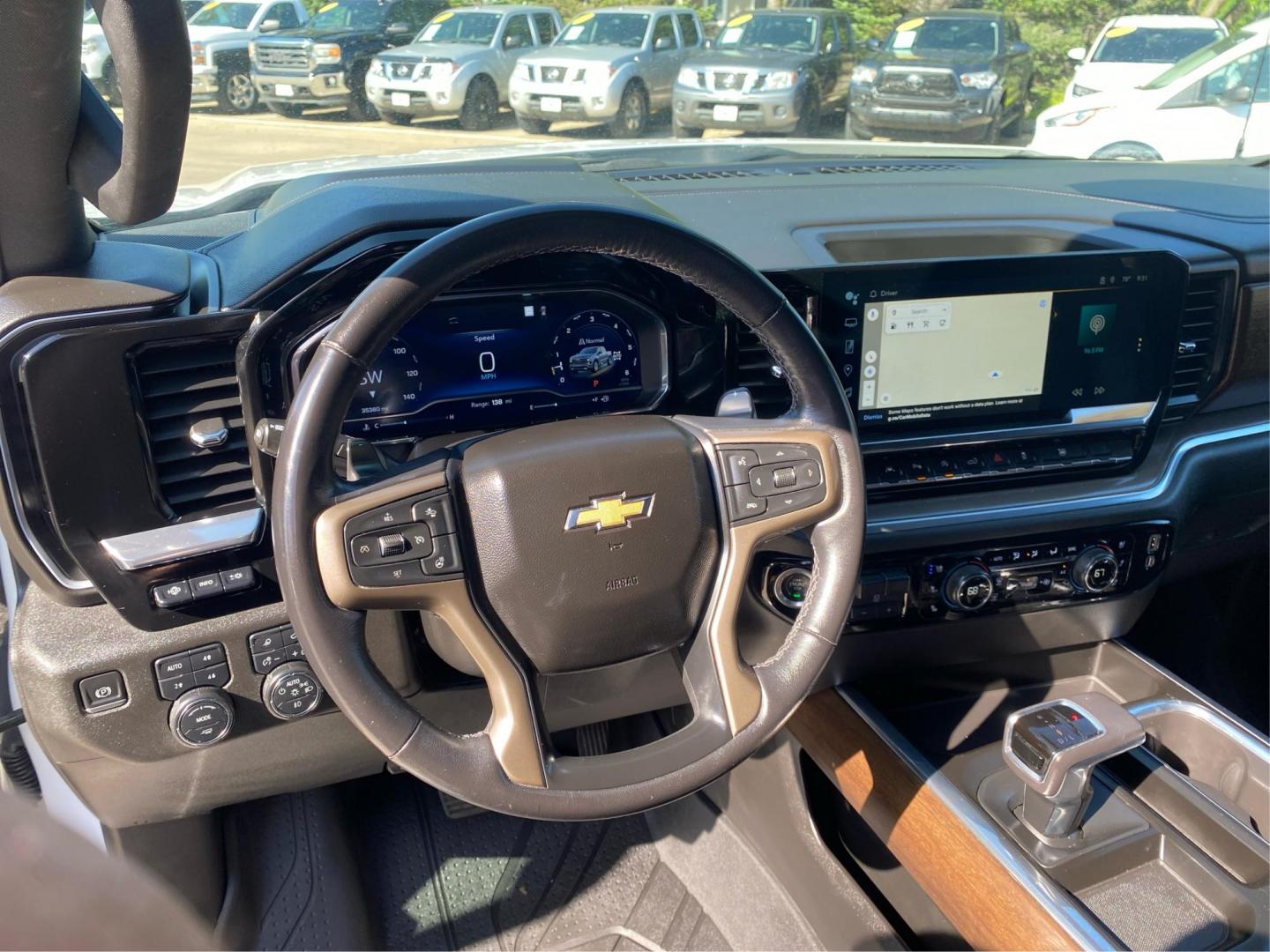 2022 WHITE CHEVROLET SILVERADO 1500 HIGH COUNTRY (1GCUDJEDXNZ) with an 5.3L engine, Automatic transmission, located at 908 SE 14th Street, Des Moines, IA, 50317, (515) 281-0330, 41.580303, -93.597046- Photo#15