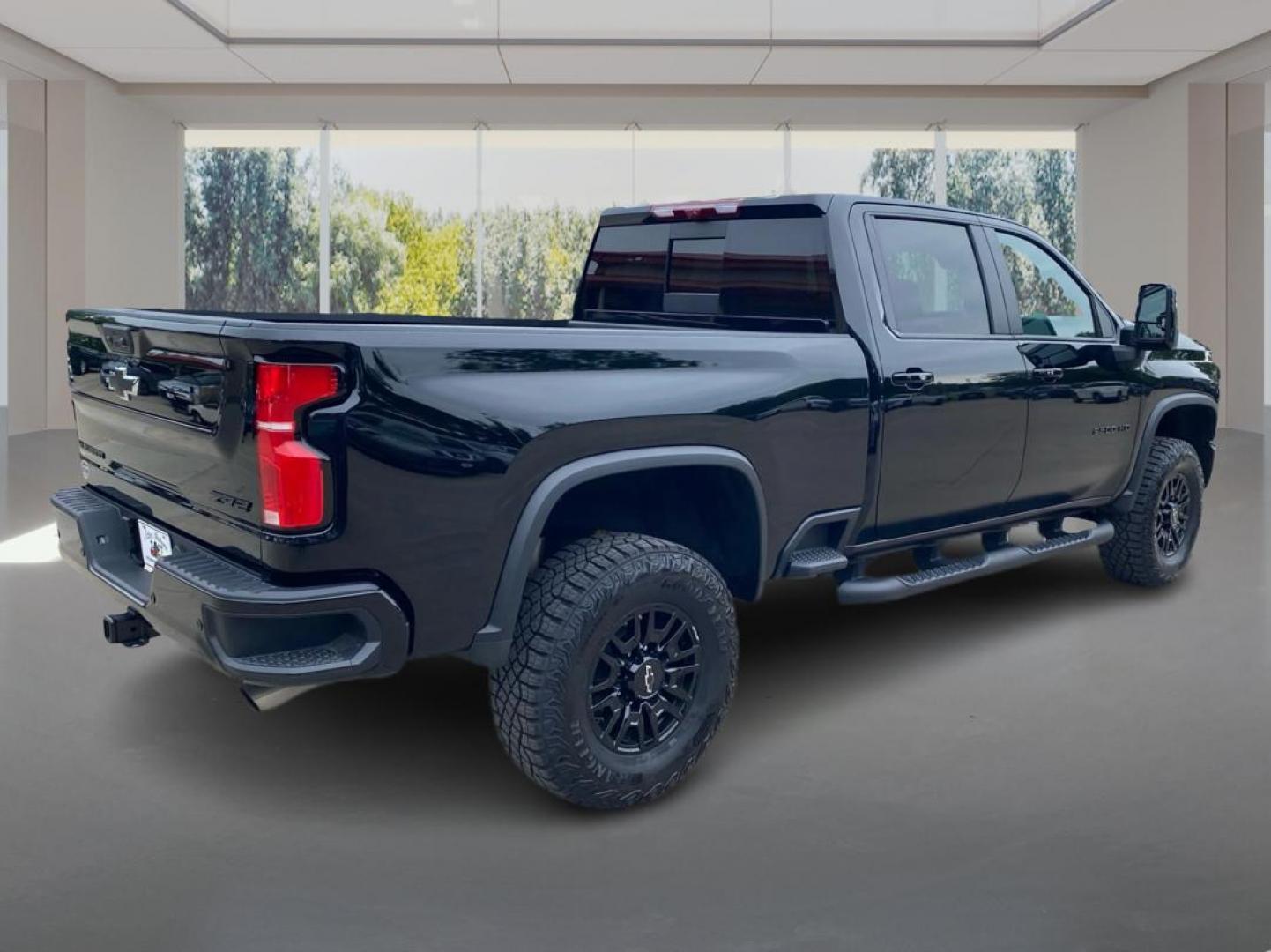 2026 BLACK CHEVROLET SILVERADO 2500 ZR2 (1GC4KYE72TF) with an 6.6L engine, Automatic transmission, located at 908 SE 14th Street, Des Moines, IA, 50317, (515) 281-0330, 41.580303, -93.597046 - Photo#2