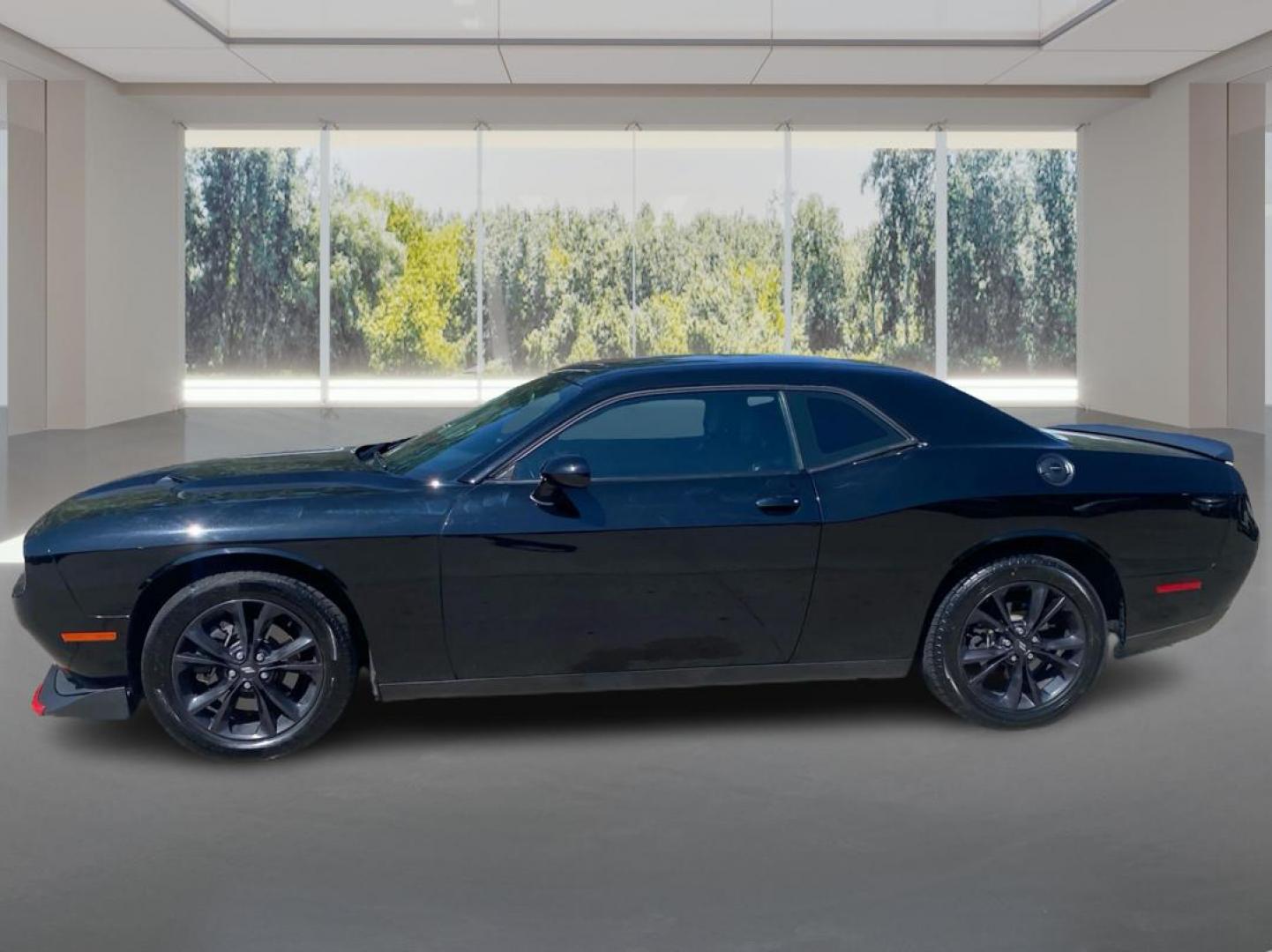 2020 BLACK DODGE CHALLENGER SXT (2C3CDZGGXLH) with an 3.6L engine, Automatic transmission, located at 908 SE 14th Street, Des Moines, IA, 50317, (515) 281-0330, 41.580303, -93.597046 - Photo#5