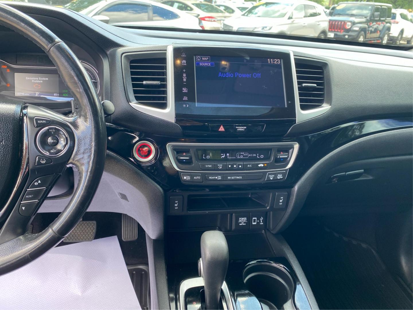 2018 BLACK HONDA RIDGELINE RTL-E (5FPYK3F72JB) with an 3.5L engine, Automatic transmission, located at 908 SE 14th Street, Des Moines, IA, 50317, (515) 281-0330, 41.580303, -93.597046 - Photo#12