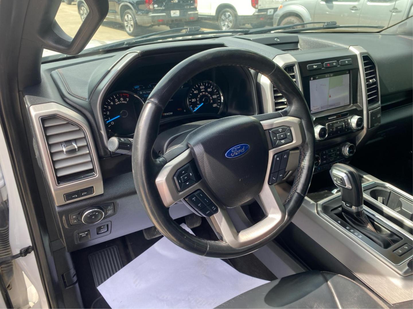 2019 WHITE FORD F150 SUPERCREW PLATINUM (1FTEW1E48KF) with an 3.5L engine, Automatic transmission, located at 908 SE 14th Street, Des Moines, IA, 50317, (515) 281-0330, 41.580303, -93.597046 - Photo#15