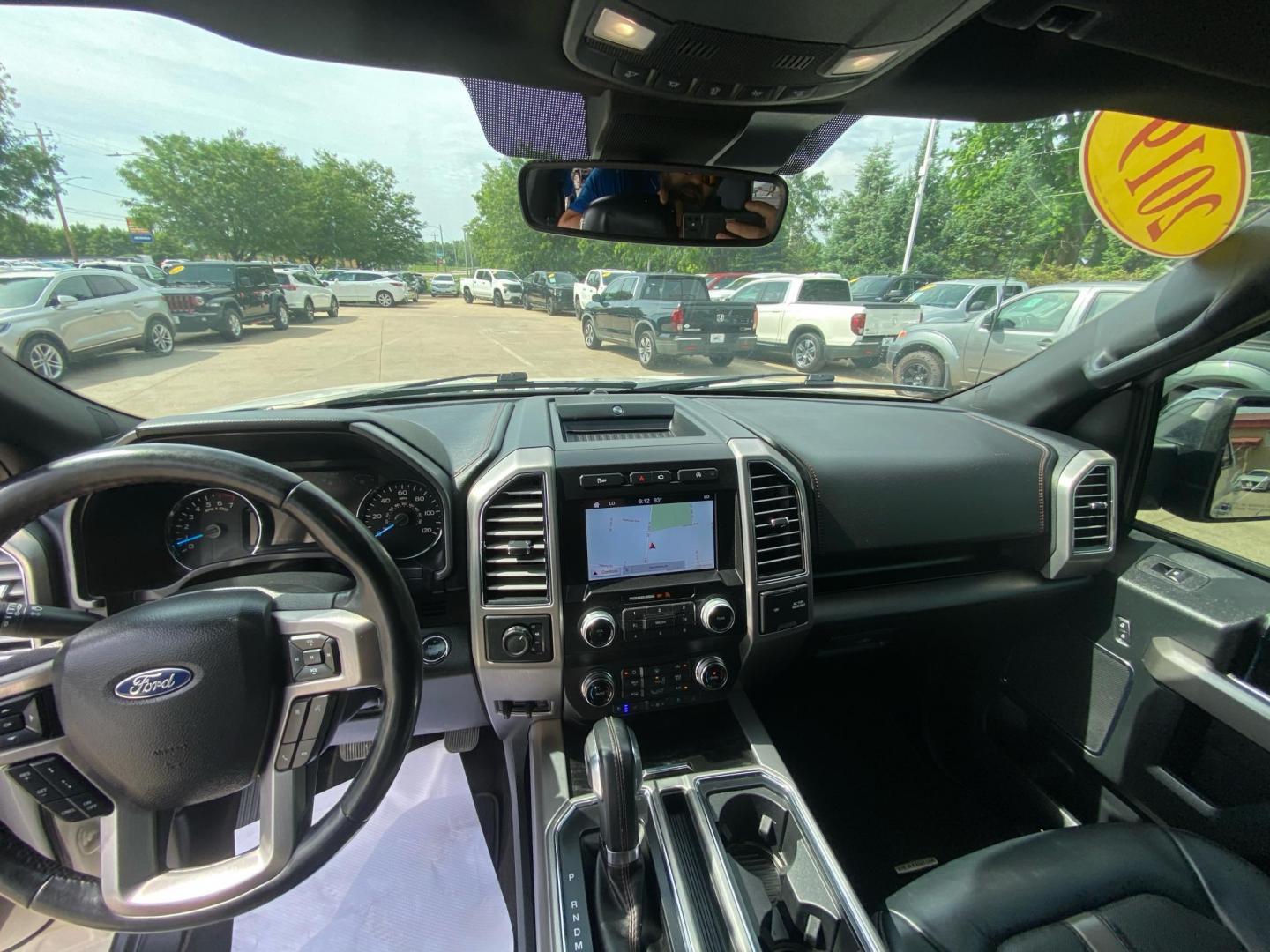 2019 WHITE FORD F150 SUPERCREW PLATINUM (1FTEW1E48KF) with an 3.5L engine, Automatic transmission, located at 908 SE 14th Street, Des Moines, IA, 50317, (515) 281-0330, 41.580303, -93.597046 - Photo#20