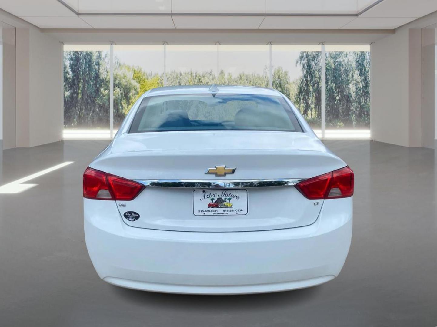 2016 WHITE CHEVROLET IMPALA LT (2G1115S3XG9) with an 3.6L engine, Automatic transmission, located at 908 SE 14th Street, Des Moines, IA, 50317, (515) 281-0330, 41.580303, -93.597046 - Photo#3