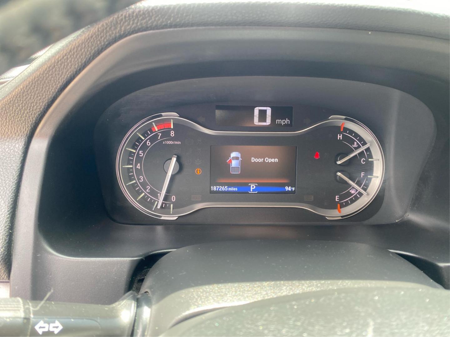 2018 WHITE HONDA RIDGELINE RTL (5FPYK2F65JB) with an 3.5L engine, Automatic transmission, located at 908 SE 14th Street, Des Moines, IA, 50317, (515) 281-0330, 41.580303, -93.597046 - Photo#14