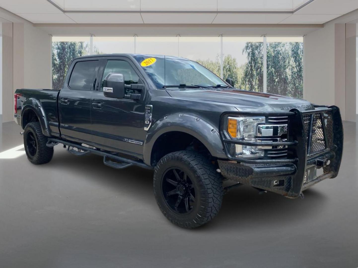 2017 GRAY FORD F250 SUPER DUTY (1FT7W2BT1HE) with an 6.7L engine, Automatic transmission, located at 908 SE 14th Street, Des Moines, IA, 50317, (515) 281-0330, 41.580303, -93.597046 - Photo#0