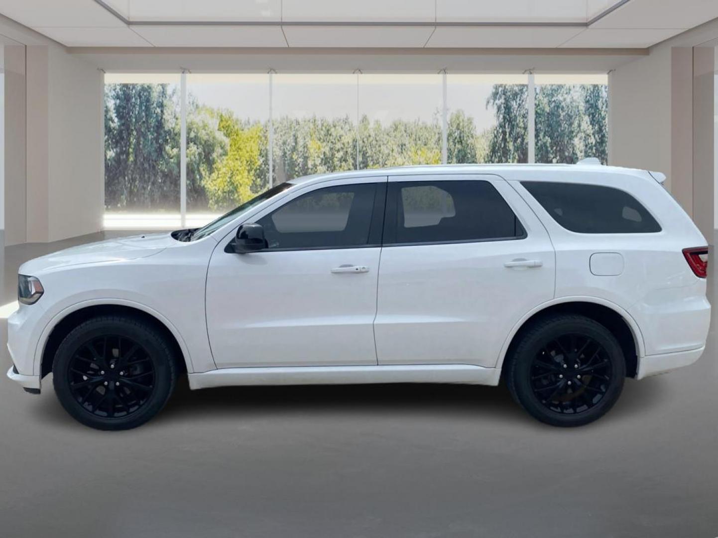 2015 WHITE DODGE DURANGO SXT (1C4RDJAG3FC) with an 3.6L engine, Automatic transmission, located at 908 SE 14th Street, Des Moines, IA, 50317, (515) 281-0330, 41.580303, -93.597046- Photo#5