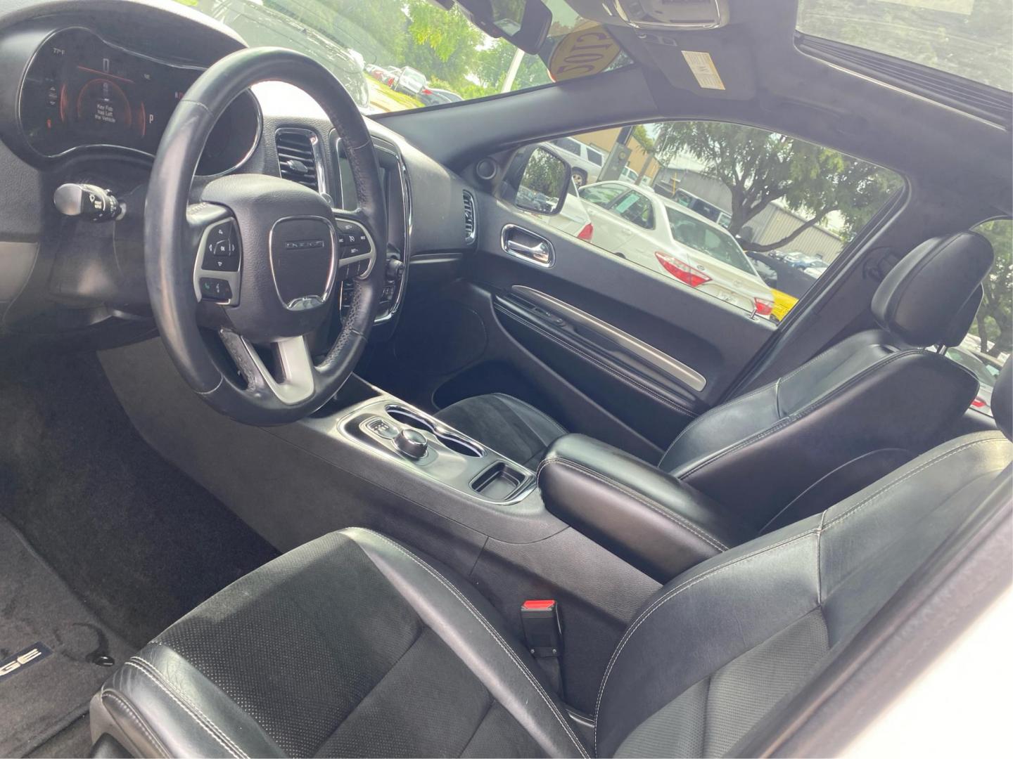 2015 WHITE DODGE DURANGO SXT (1C4RDJAG3FC) with an 3.6L engine, Automatic transmission, located at 908 SE 14th Street, Des Moines, IA, 50317, (515) 281-0330, 41.580303, -93.597046- Photo#8