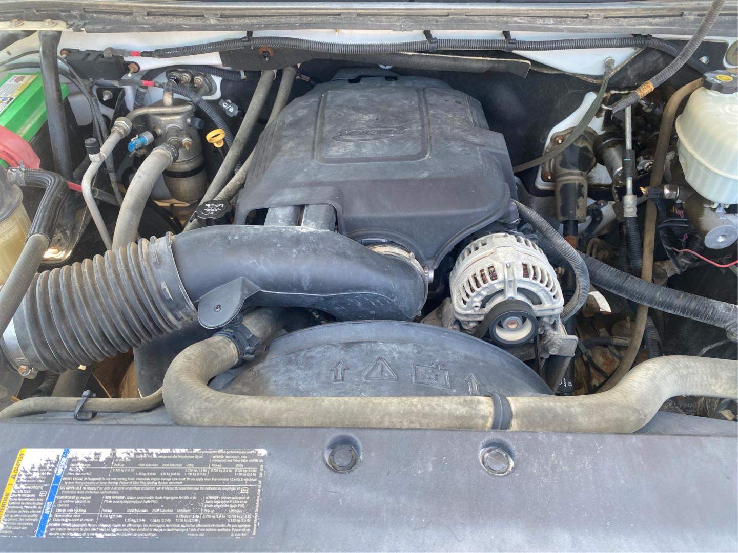 2008 WHITE CHEVROLET SILVERADO 2500 HEAVY DUTY (1GCHK29K18E) with an 6.0L engine, Automatic transmission, located at 908 SE 14th Street, Des Moines, IA, 50317, (515) 281-0330, 41.580303, -93.597046- Photo#10