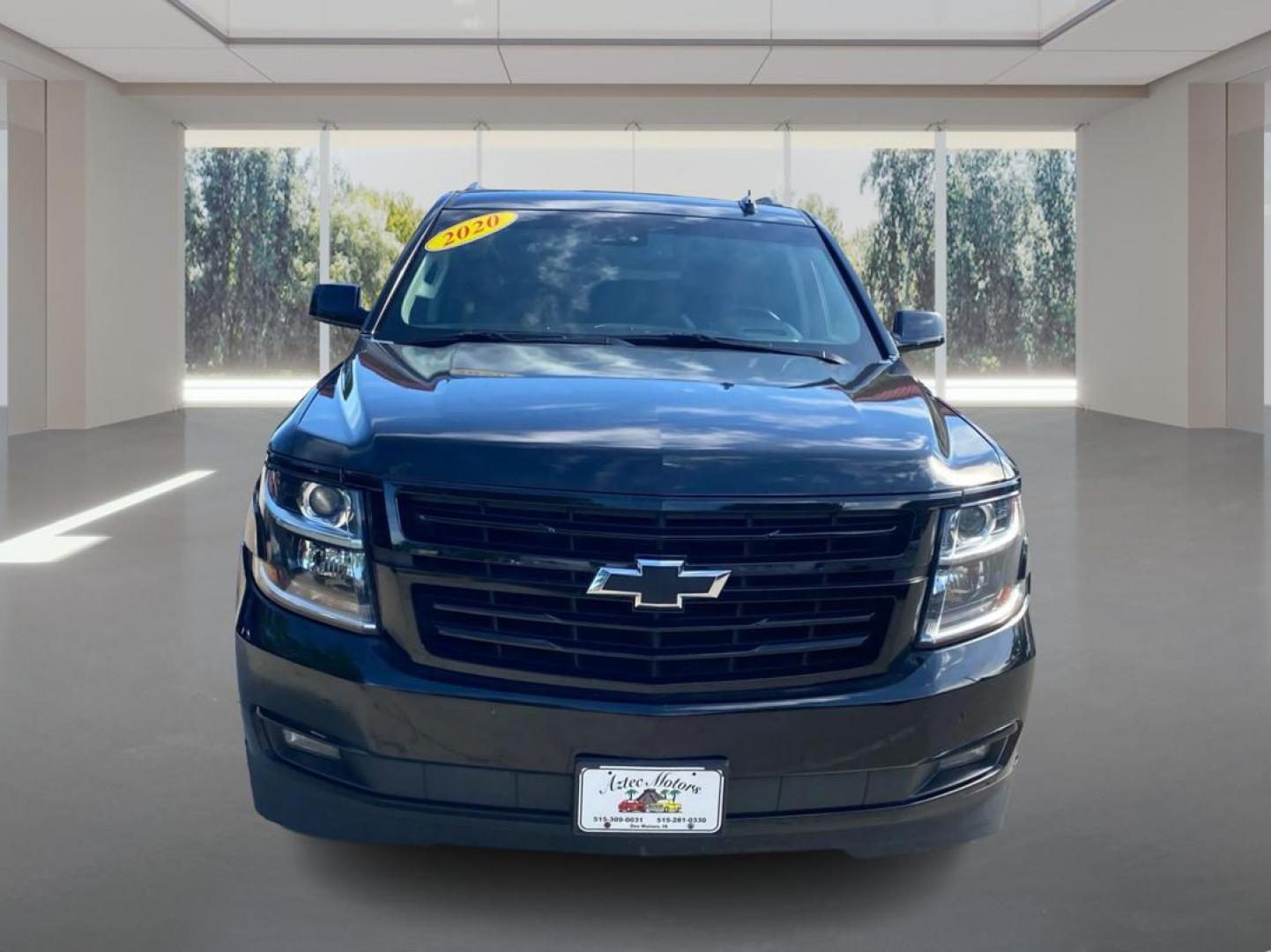 2020 BLACK CHEVROLET SUBURBAN 1500 PREMIER (1GNSKJKC6LR) with an 5.3L engine, Automatic transmission, located at 908 SE 14th Street, Des Moines, IA, 50317, (515) 281-0330, 41.580303, -93.597046- Photo#6