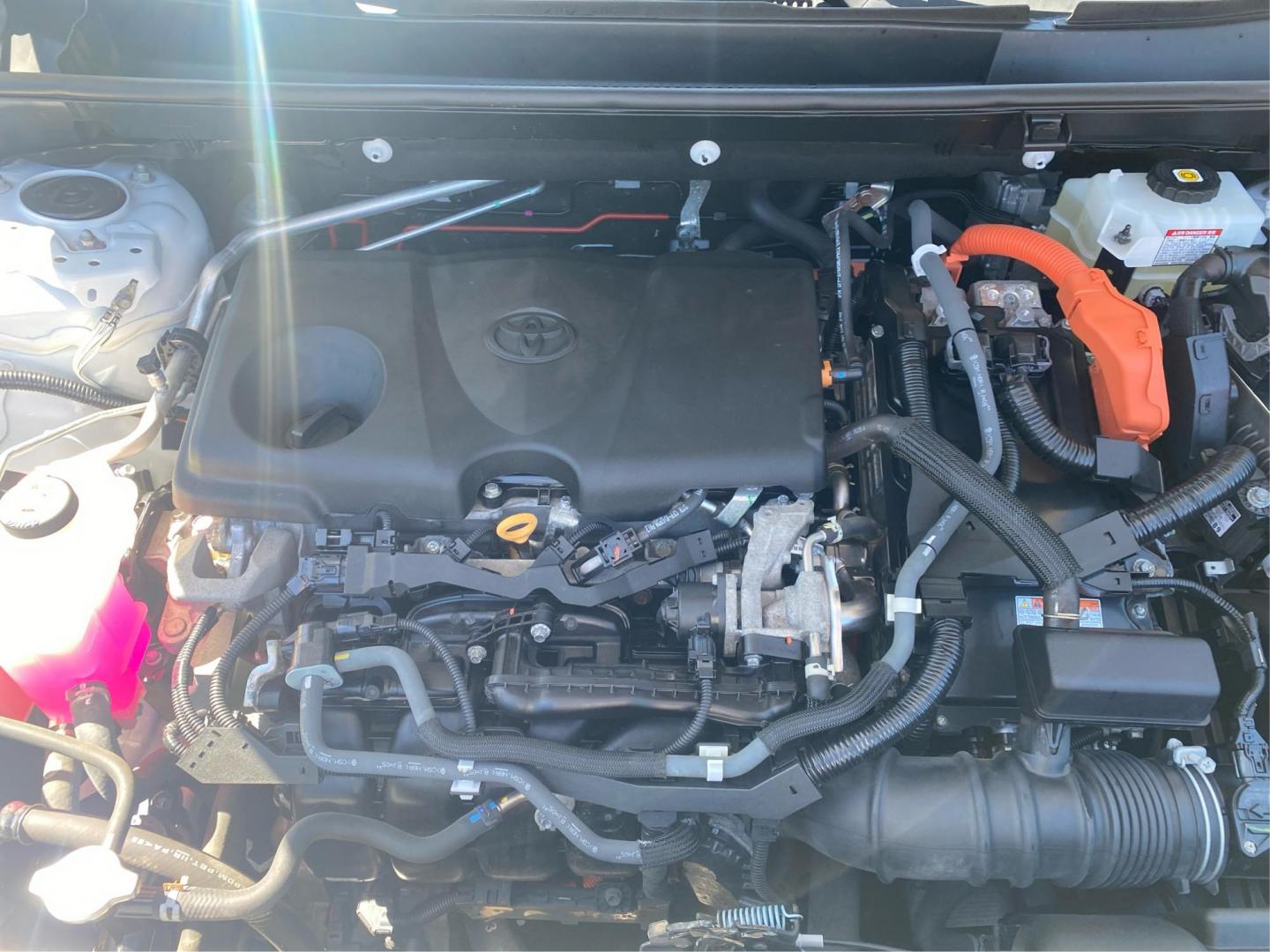 2021 WHITE TOYOTA RAV4 LE (4T3LWRFV4MU) with an 2.5L engine, Automatic transmission, located at 908 SE 14th Street, Des Moines, IA, 50317, (515) 281-0330, 41.580303, -93.597046- Photo#10