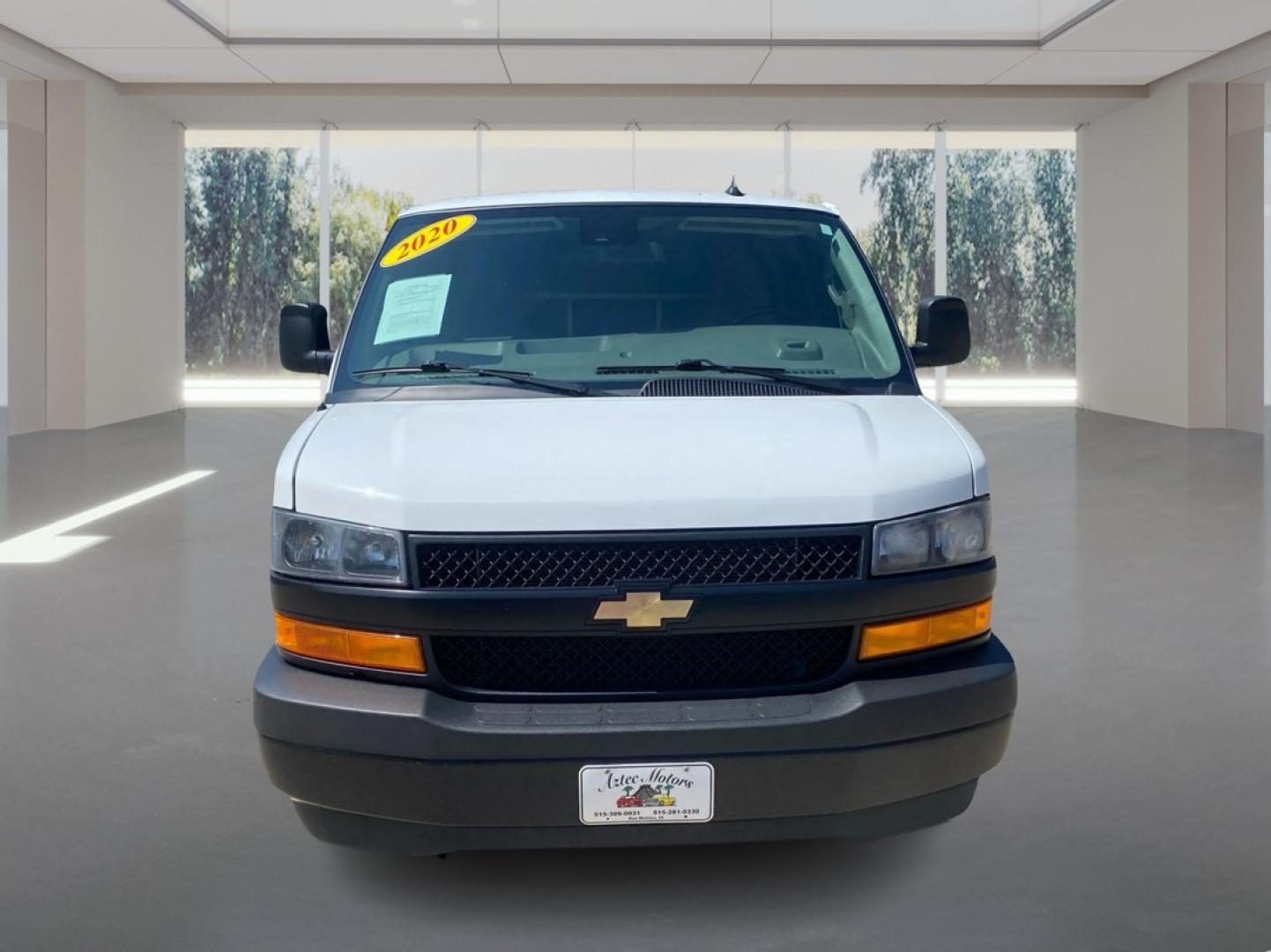 2020 WHITE CHEVROLET EXPRESS G2500 (1GCWGBFP8L1) with an 4.3L engine, Automatic transmission, located at 908 SE 14th Street, Des Moines, IA, 50317, (515) 281-0330, 41.580303, -93.597046- Photo#6