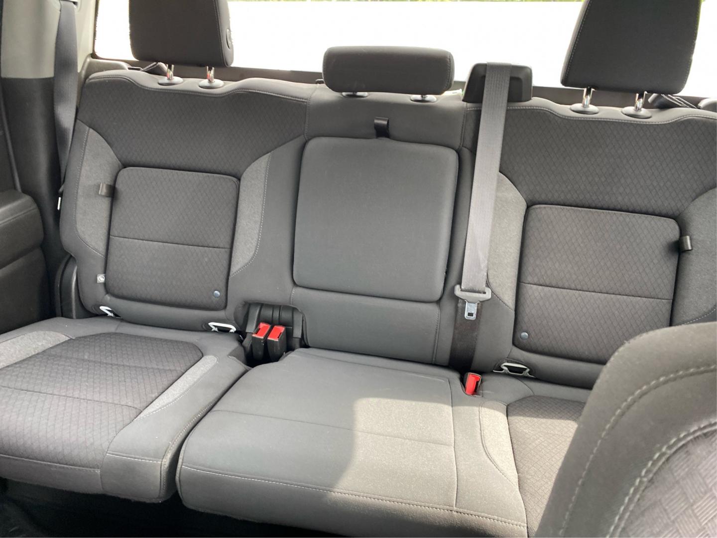 2022 WHITE CHEVROLET SILVERADO LTD 1 LT TRAIL BOSS (3GCUYFETXNG) with an 3.0L engine, Automatic transmission, located at 908 SE 14th Street, Des Moines, IA, 50317, (515) 281-0330, 41.580303, -93.597046- Photo#13