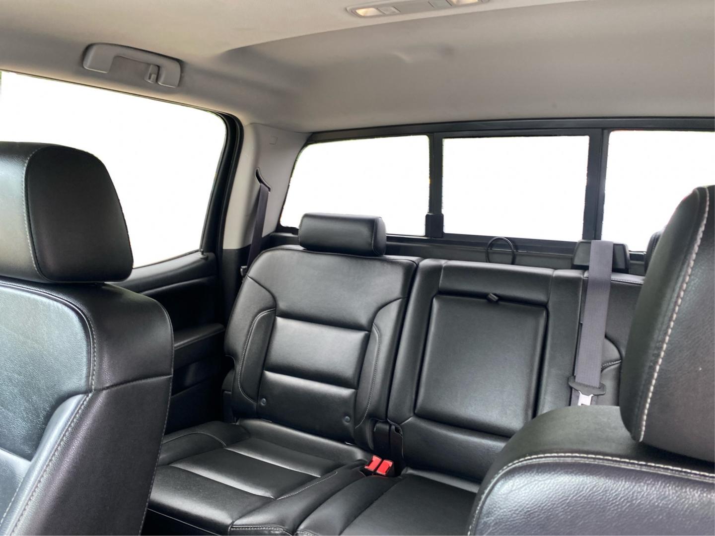 2017 SILVER CHEVROLET SILVERADO 1500 LT (3GCUKREC9HG) with an 5.3L engine, Automatic transmission, located at 908 SE 14th Street, Des Moines, IA, 50317, (515) 281-0330, 41.580303, -93.597046- Photo#13