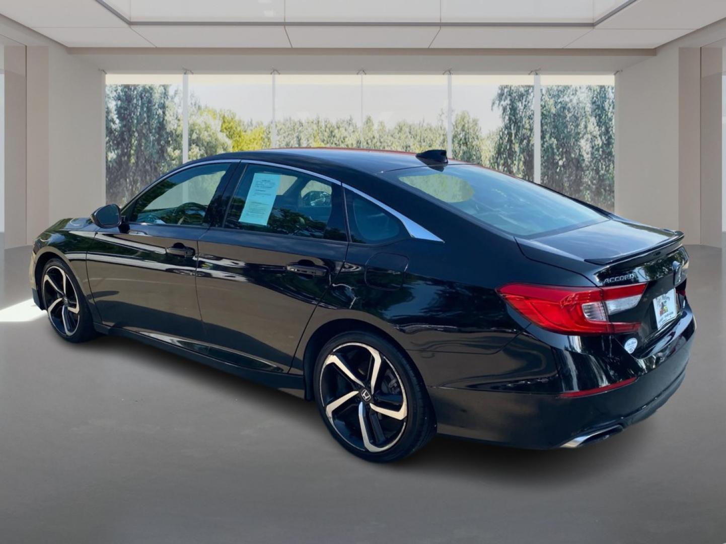 2022 BLACK HONDA ACCORD SPORT (1HGCV1F31NA) with an 1.5L engine, Automatic transmission, located at 908 SE 14th Street, Des Moines, IA, 50317, (515) 281-0330, 41.580303, -93.597046- Photo#4