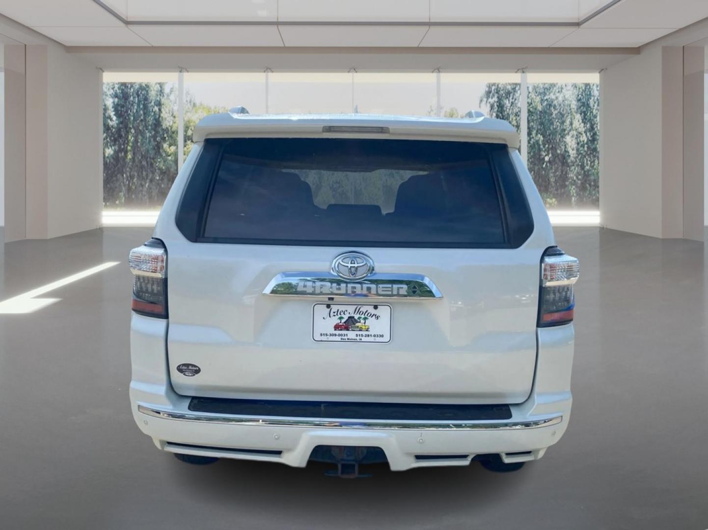 2016 WHITE TOYOTA 4RUNNER LIMITED (JTEBU5JR6G5) with an 4.0L engine, Automatic transmission, located at 908 SE 14th Street, Des Moines, IA, 50317, (515) 281-0330, 41.580303, -93.597046- Photo#3