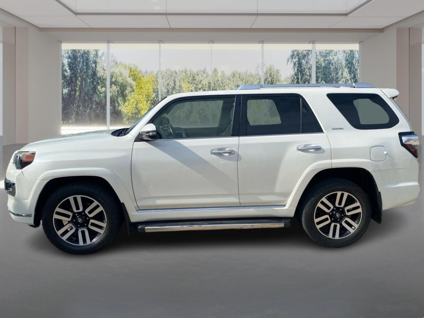 2016 WHITE TOYOTA 4RUNNER LIMITED (JTEBU5JR6G5) with an 4.0L engine, Automatic transmission, located at 908 SE 14th Street, Des Moines, IA, 50317, (515) 281-0330, 41.580303, -93.597046- Photo#5