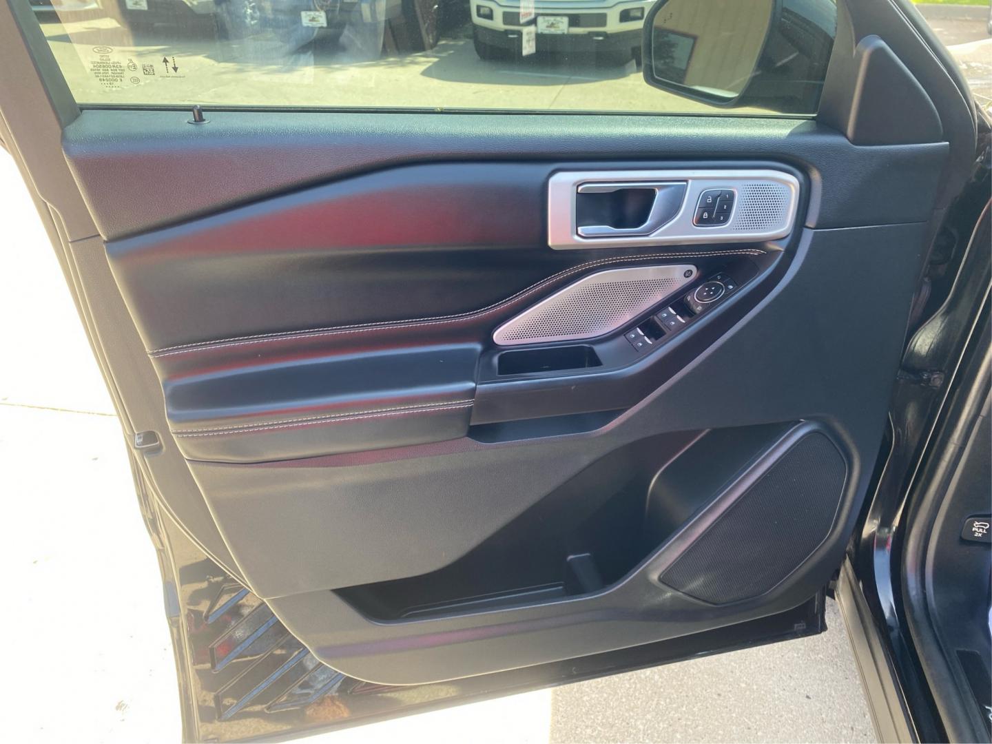 2020 BLACK FORD EXPLORER ST (1FM5K8GC2LG) with an 3.0L engine, Automatic transmission, located at 908 SE 14th Street, Des Moines, IA, 50317, (515) 281-0330, 41.580303, -93.597046- Photo#19