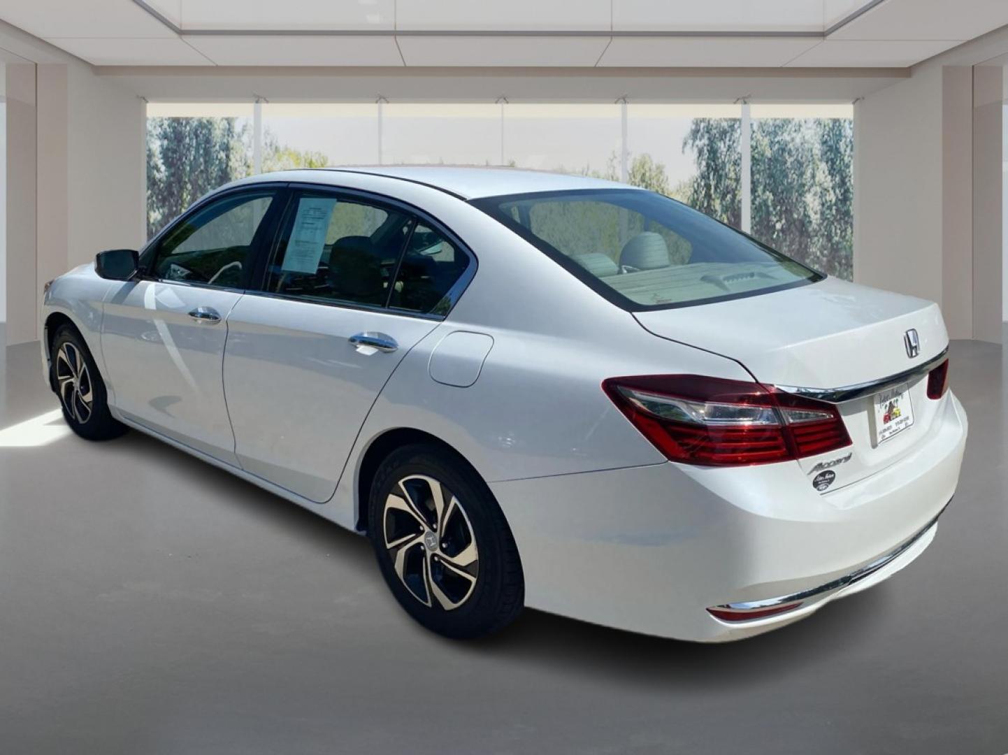 2017 WHITE HONDA ACCORD LX (1HGCR2F31HA) with an 2.4L engine, Continuously Variable transmission, located at 908 SE 14th Street, Des Moines, IA, 50317, (515) 281-0330, 41.580303, -93.597046- Photo#4