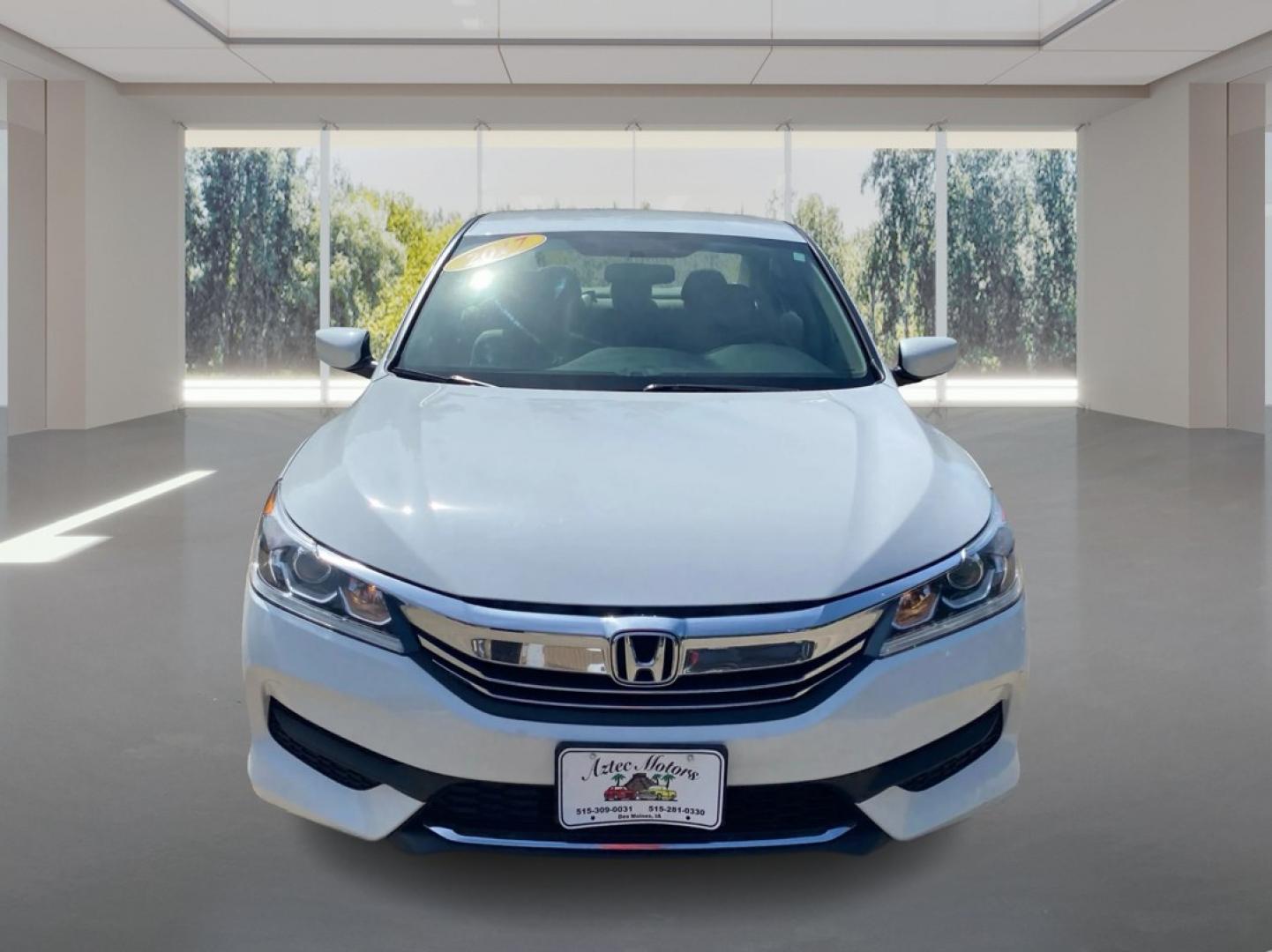 2017 WHITE HONDA ACCORD LX (1HGCR2F31HA) with an 2.4L engine, Continuously Variable transmission, located at 908 SE 14th Street, Des Moines, IA, 50317, (515) 281-0330, 41.580303, -93.597046- Photo#6