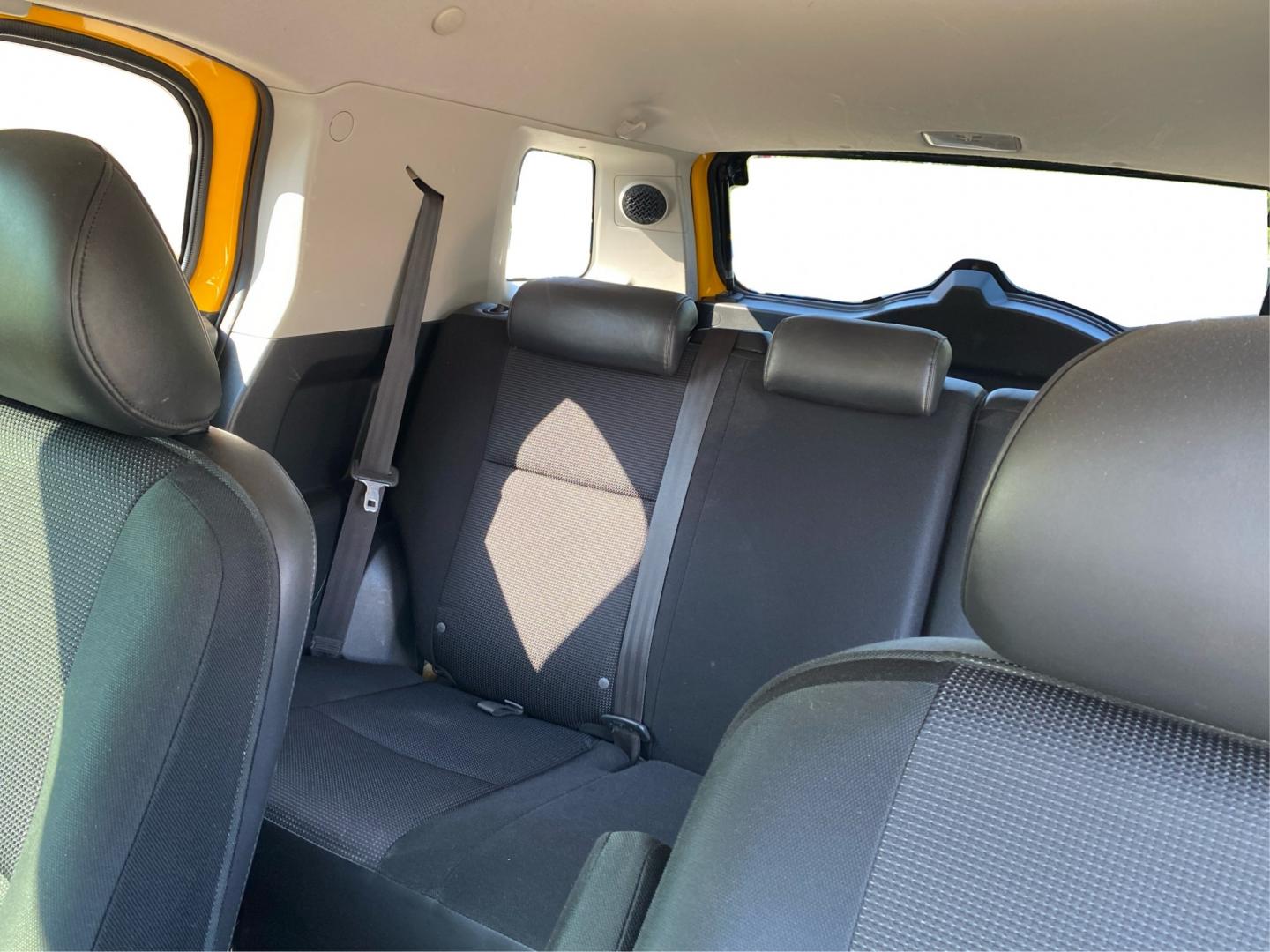 2007 YELLOW TOYOTA FJ CRUISER (JTEBU11F070) with an 4.0L engine, Automatic transmission, located at 908 SE 14th Street, Des Moines, IA, 50317, (515) 281-0330, 41.580303, -93.597046- Photo#14