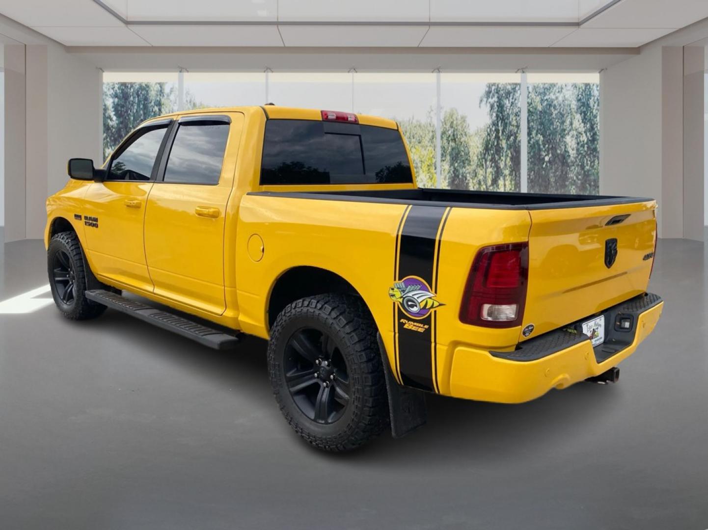 2016 YELLOW RAM 1500 SPORT (1C6RR7MT7GS) with an 5.7L engine, Automatic transmission, located at 908 SE 14th Street, Des Moines, IA, 50317, (515) 281-0330, 41.580303, -93.597046- Photo#4