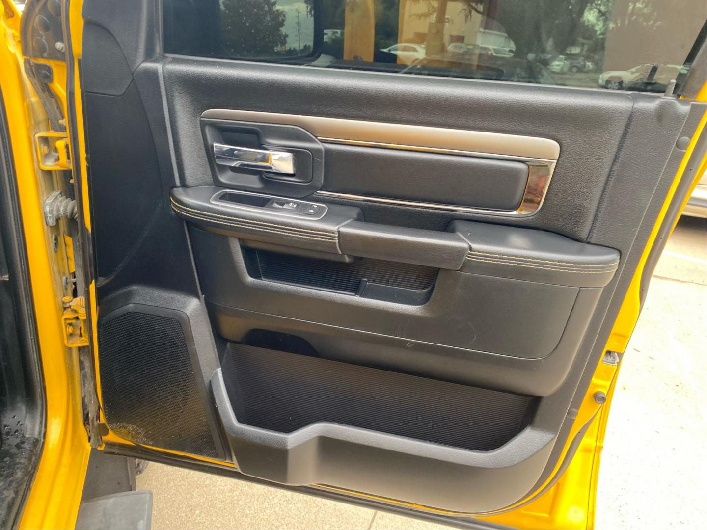 2016 YELLOW RAM 1500 SPORT (1C6RR7MT7GS) with an 5.7L engine, Automatic transmission, located at 908 SE 14th Street, Des Moines, IA, 50317, (515) 281-0330, 41.580303, -93.597046- Photo#19