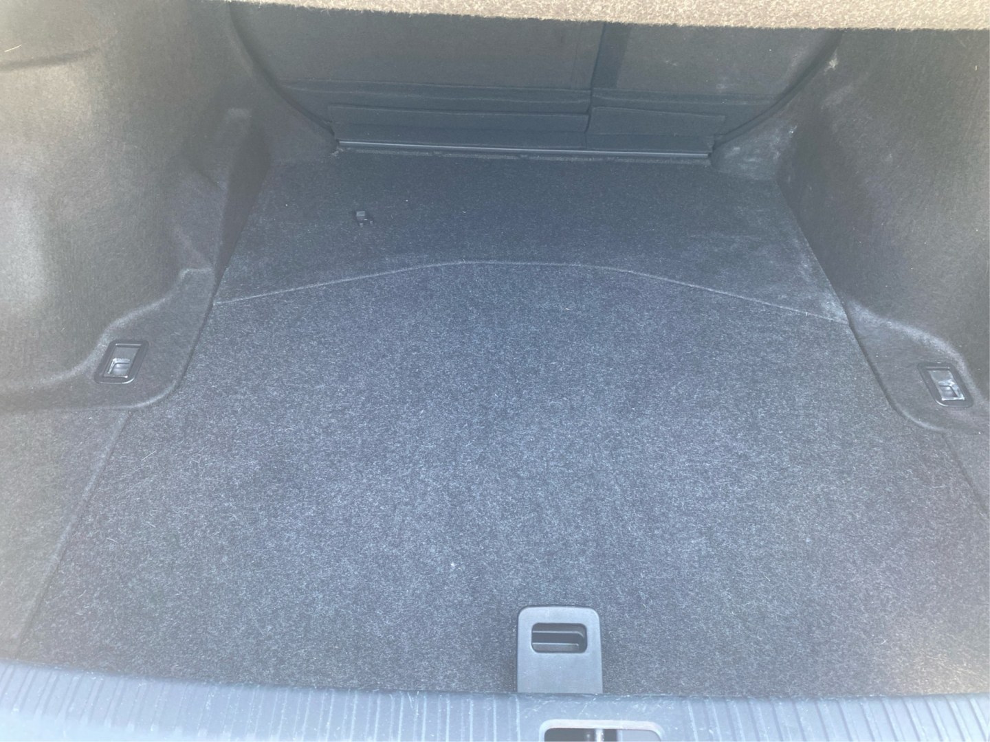 2014 WHITE LEXUS IS 250 (JTHBF1D27E5) with an 2.5L engine, Automatic transmission, located at 908 SE 14th Street, Des Moines, IA, 50317, (515) 281-0330, 41.580303, -93.597046- Photo#12