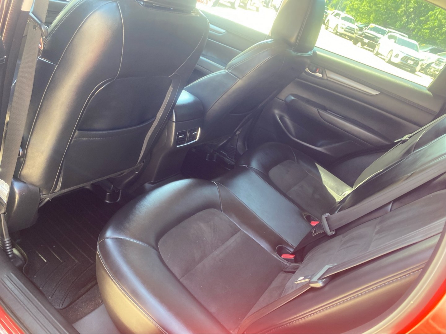 2018 MAROON MAZDA CX-5 TOURING (JM3KFBCMXJ0) with an 2.5L engine, Automatic transmission, located at 908 SE 14th Street, Des Moines, IA, 50317, (515) 281-0330, 41.580303, -93.597046- Photo#9