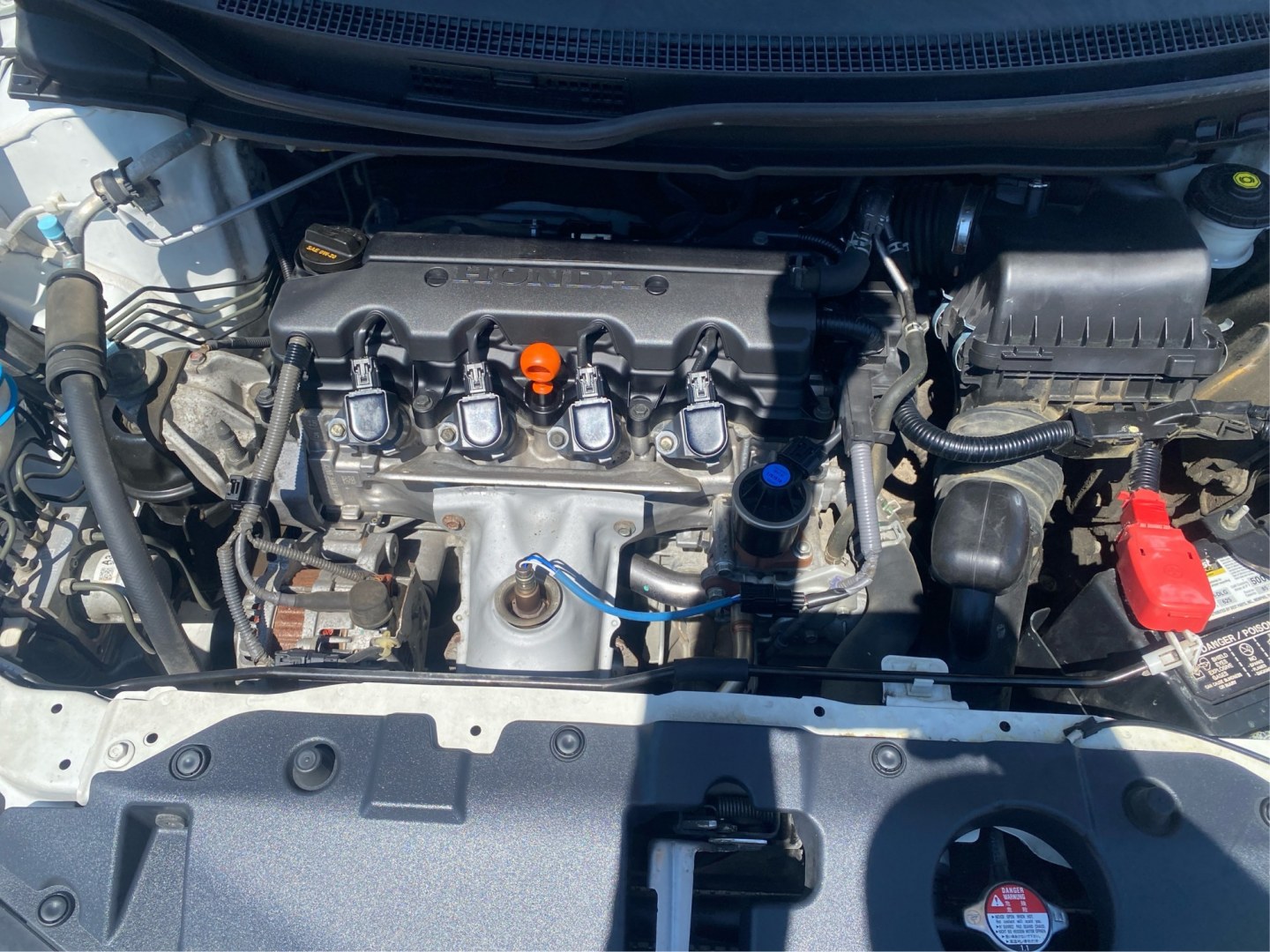 2015 WHITE HONDA CIVIC EX (19XFB2F88FE) with an 1.8L engine, Continuously Variable transmission, located at 908 SE 14th Street, Des Moines, IA, 50317, (515) 281-0330, 41.580303, -93.597046- Photo#10