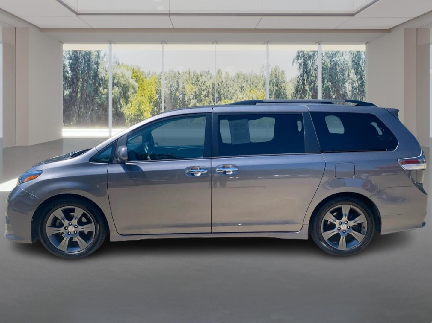 2015 GRAY TOYOTA SIENNA SPORT (5TDXK3DC0FS) with an 3.5L engine, Automatic transmission, located at 908 SE 14th Street, Des Moines, IA, 50317, (515) 281-0330, 41.580303, -93.597046- Photo#5