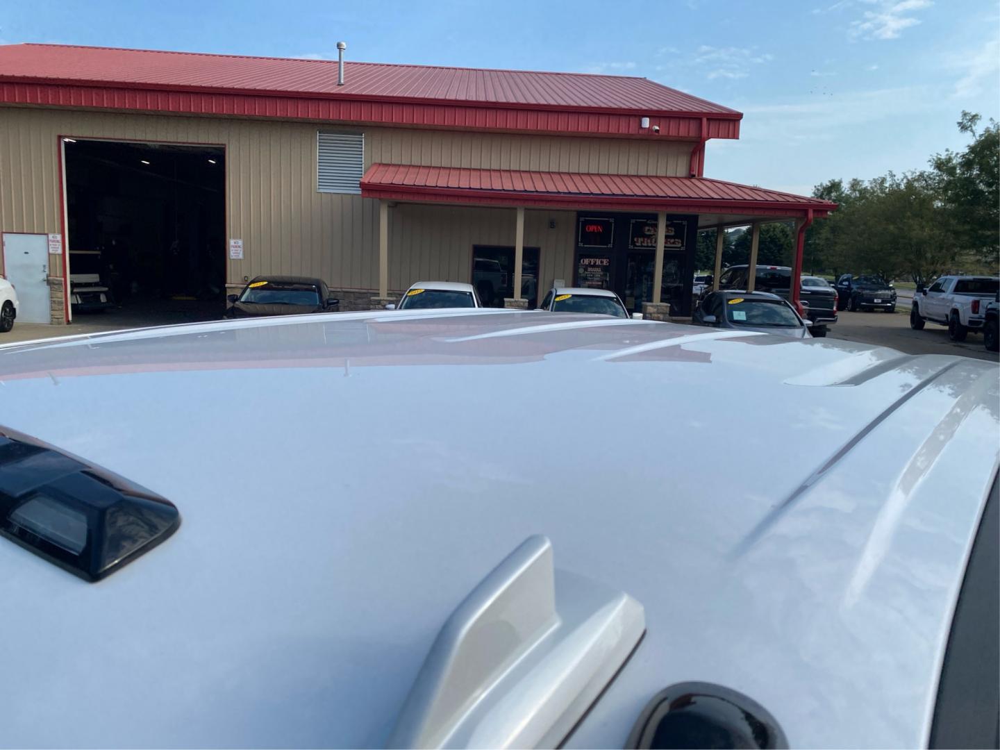 2022 WHITE CHEVROLET SILVERADO 2500 HEAVY DUTY LTZ (1GC4YPEYXNF) with an 6.6L engine, Automatic transmission, located at 908 SE 14th Street, Des Moines, IA, 50317, (515) 281-0330, 41.580303, -93.597046- Photo#11