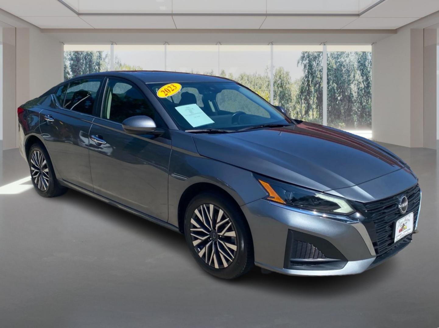 2023 GRAY NISSAN ALTIMA SV (1N4BL4DW4PN) with an 2.5L engine, Continuously Variable transmission, located at 908 SE 14th Street, Des Moines, IA, 50317, (515) 281-0330, 41.580303, -93.597046- Photo#0