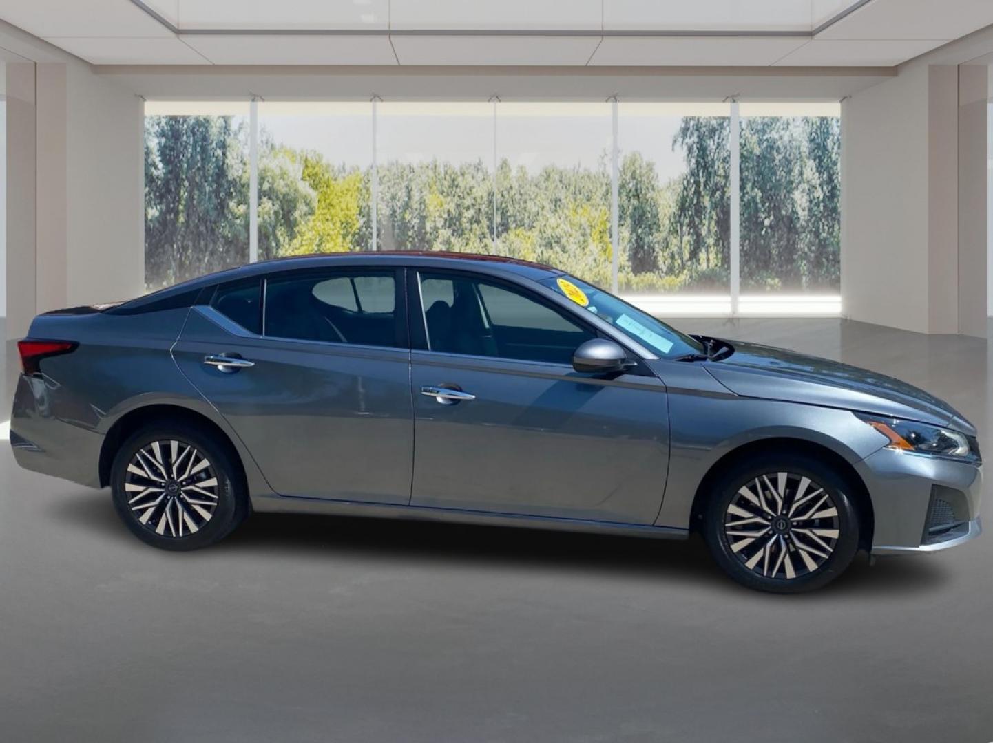 2023 GRAY NISSAN ALTIMA SV (1N4BL4DW4PN) with an 2.5L engine, Continuously Variable transmission, located at 908 SE 14th Street, Des Moines, IA, 50317, (515) 281-0330, 41.580303, -93.597046- Photo#1