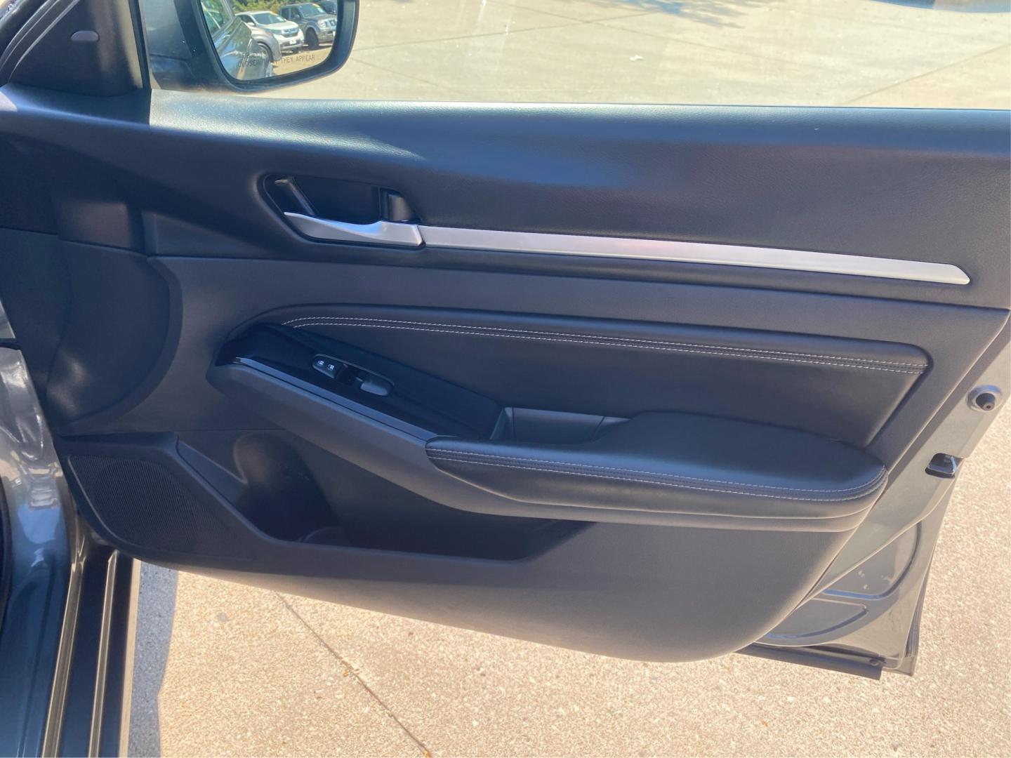 2023 GRAY NISSAN ALTIMA SV (1N4BL4DW4PN) with an 2.5L engine, Continuously Variable transmission, located at 908 SE 14th Street, Des Moines, IA, 50317, (515) 281-0330, 41.580303, -93.597046- Photo#20