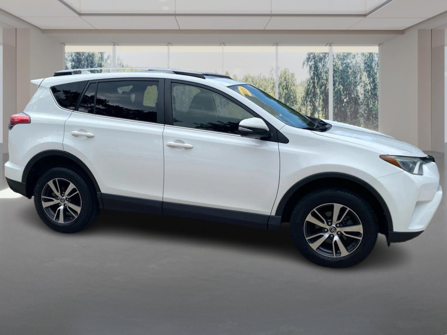 2018 WHITE TOYOTA RAV4 ADVENTURE (JTMRFREV4JJ) with an 2.5L engine, Automatic transmission, located at 908 SE 14th Street, Des Moines, IA, 50317, (515) 281-0330, 41.580303, -93.597046- Photo#1
