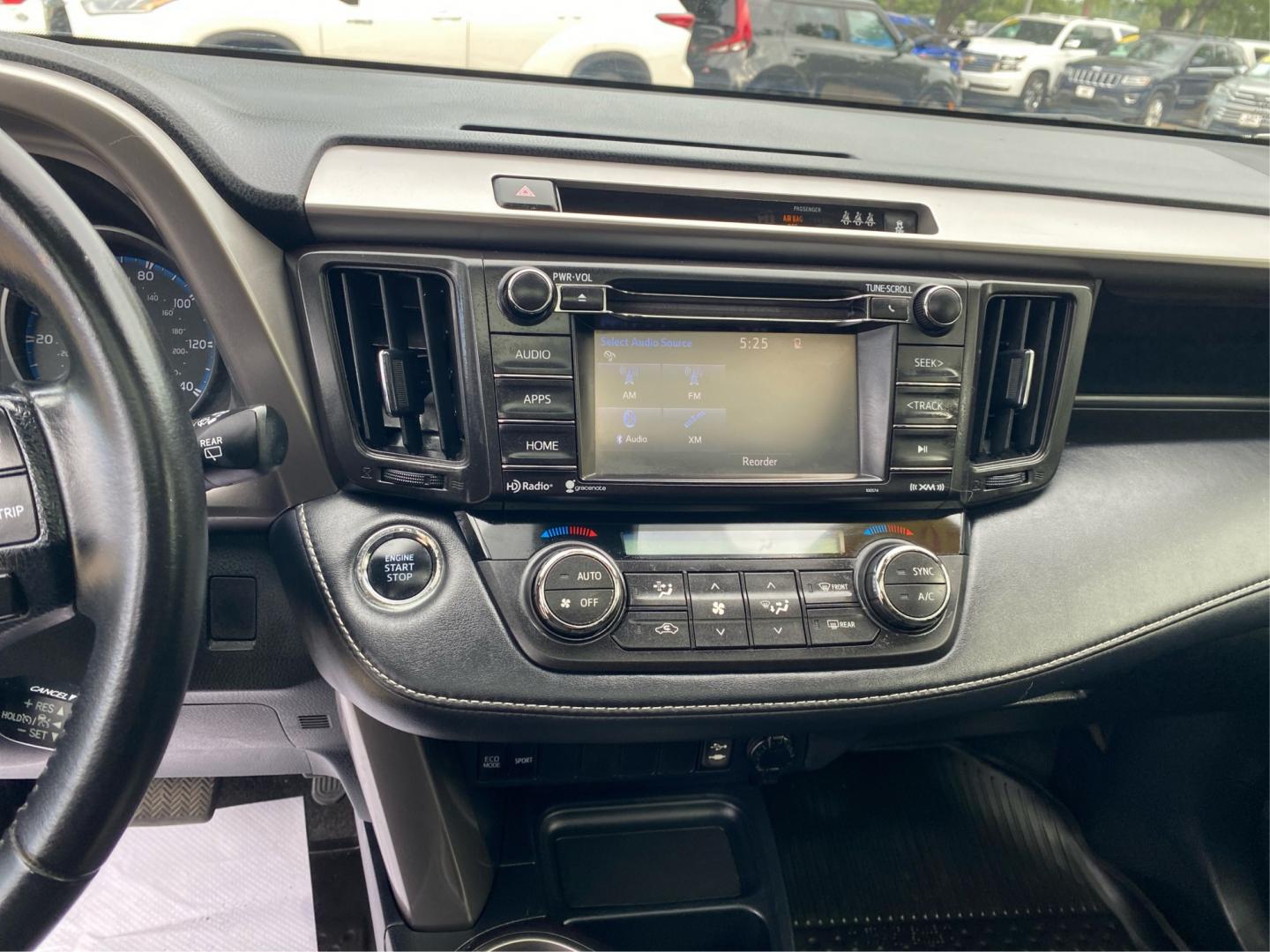 2018 WHITE TOYOTA RAV4 ADVENTURE (JTMRFREV4JJ) with an 2.5L engine, Automatic transmission, located at 908 SE 14th Street, Des Moines, IA, 50317, (515) 281-0330, 41.580303, -93.597046- Photo#13