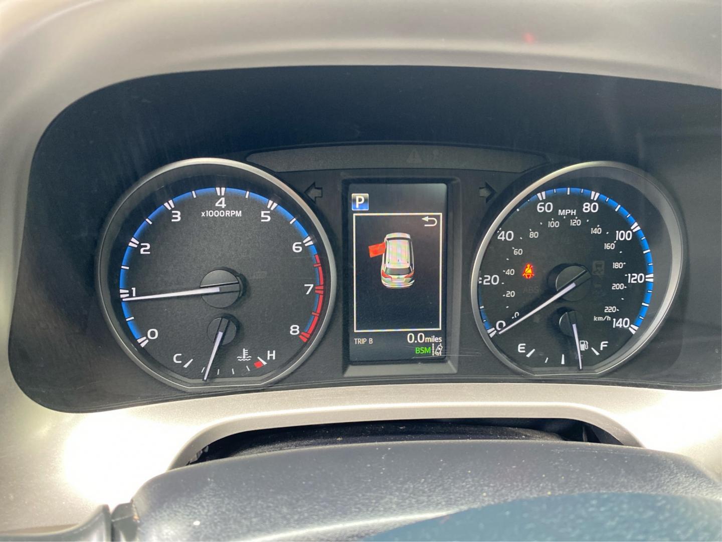 2018 WHITE TOYOTA RAV4 ADVENTURE (JTMRFREV4JJ) with an 2.5L engine, Automatic transmission, located at 908 SE 14th Street, Des Moines, IA, 50317, (515) 281-0330, 41.580303, -93.597046- Photo#15