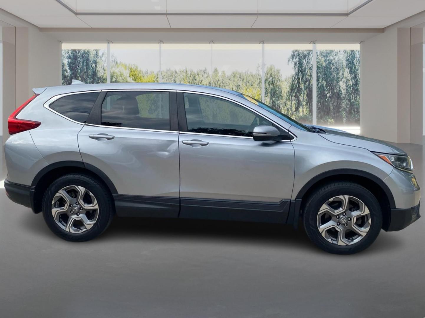 2018 SILVER HONDA CR-V EX (2HKRW2H54JH) with an 1.5L engine, Continuously Variable transmission, located at 908 SE 14th Street, Des Moines, IA, 50317, (515) 281-0330, 41.580303, -93.597046- Photo#1