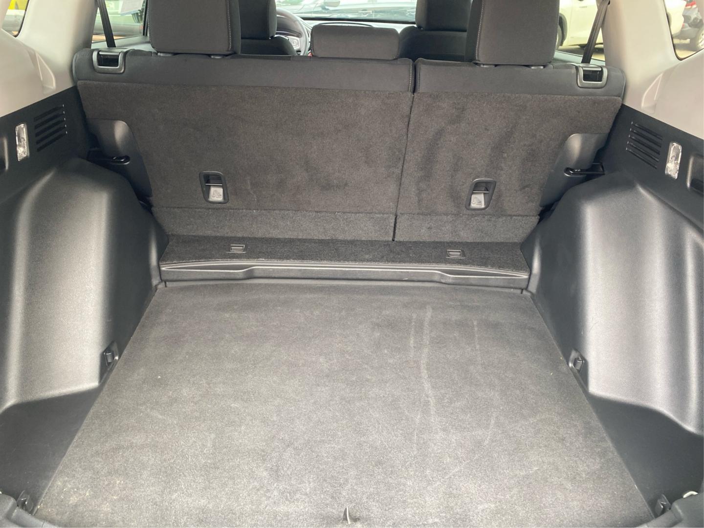 2018 SILVER HONDA CR-V EX (2HKRW2H54JH) with an 1.5L engine, Continuously Variable transmission, located at 908 SE 14th Street, Des Moines, IA, 50317, (515) 281-0330, 41.580303, -93.597046- Photo#12