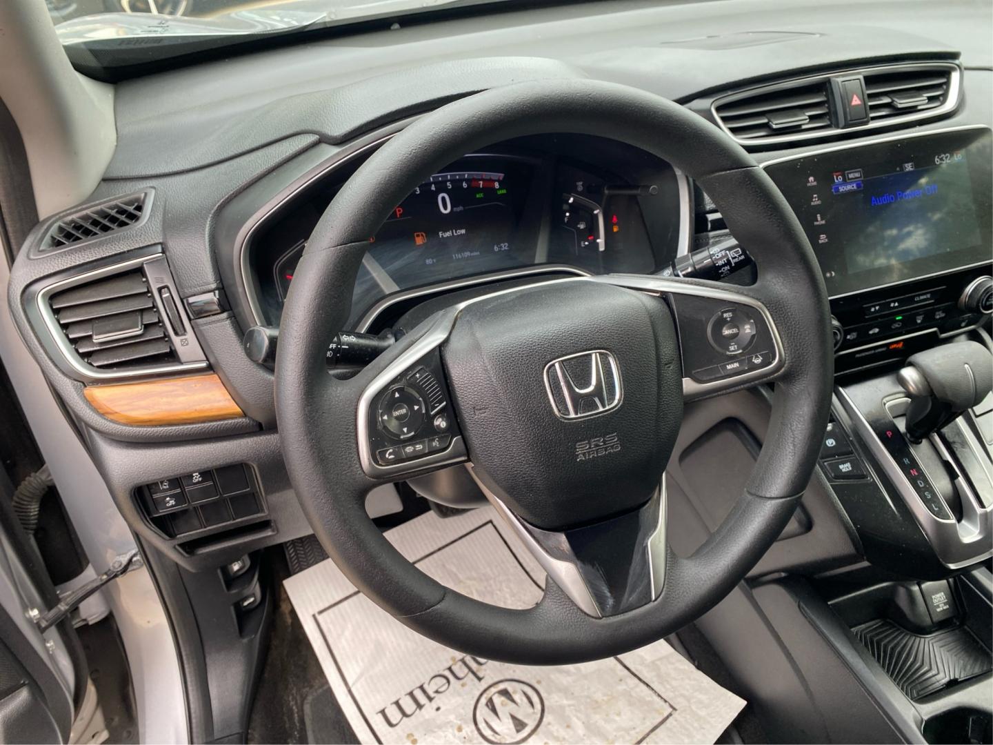 2018 SILVER HONDA CR-V EX (2HKRW2H54JH) with an 1.5L engine, Continuously Variable transmission, located at 908 SE 14th Street, Des Moines, IA, 50317, (515) 281-0330, 41.580303, -93.597046- Photo#16